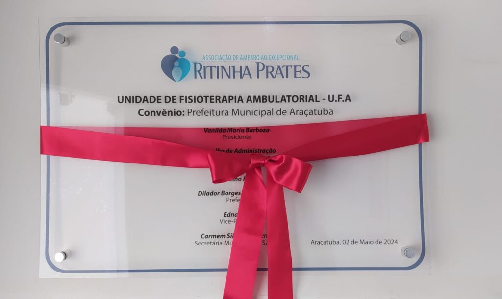 Placa inaugural no novo setor do Ritinha Prates - Colab./Ass. de Imprensa