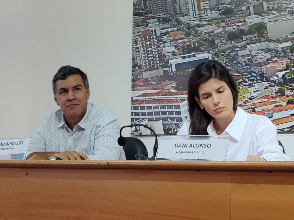 Capitão Augusto e Dani Alonso, durante evento - Carlos Teixeira/Agora Interior