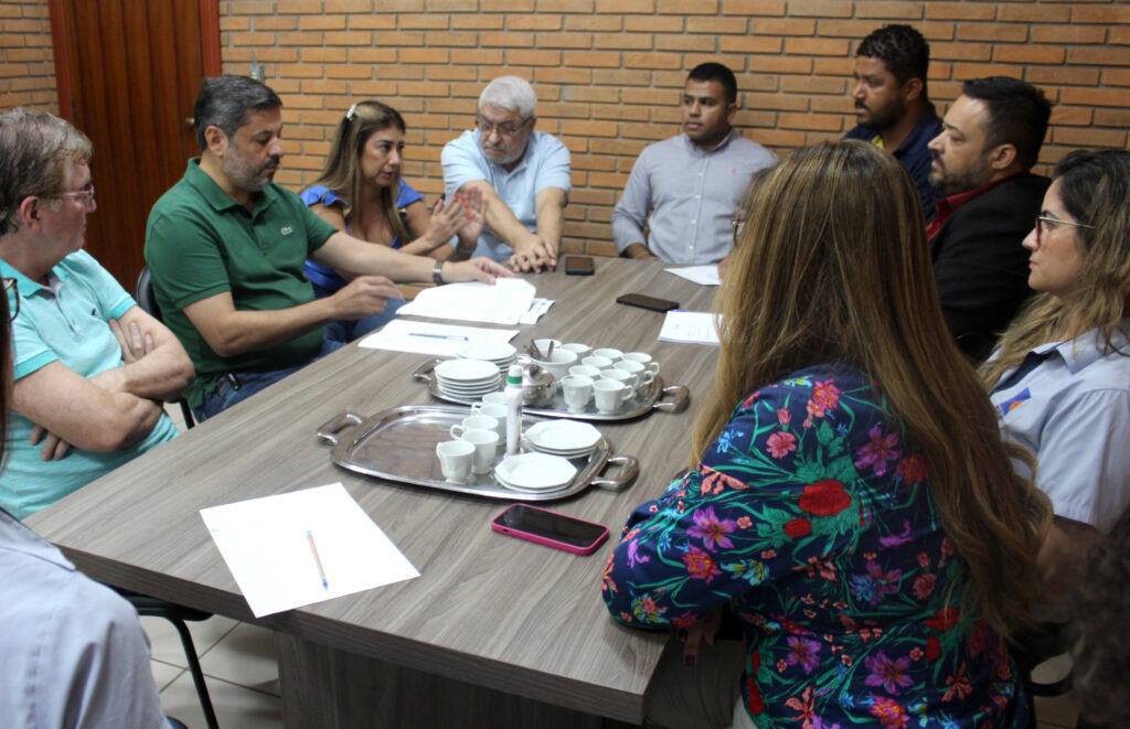 Reunião na Emdurb tratou sobre a retirada dos radares - Colab./Ass. de Imprensa