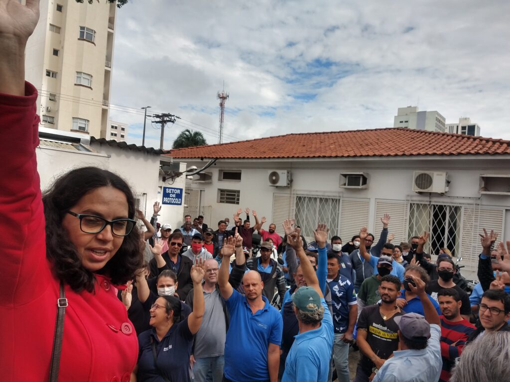 Servidores do Daem votam por mudança na lei de concessão - Carlos Teixeira/Agora Interior