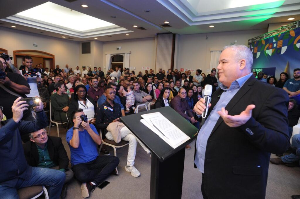 Eduardo Nascimento discursa durante lançamento da pré-candidatura - Colab./Ass. de Imprensa