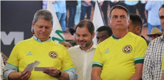 Pré-candidato Ricardo Mustáfa com Tarcísio de Freitas e Jair Bolsonaro - Reprod./ Processo Eleitoral