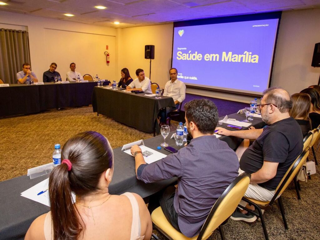 Vinicius Camarinha durante reunião no Lucy Montoro - Colab./Ass. de Imprensa