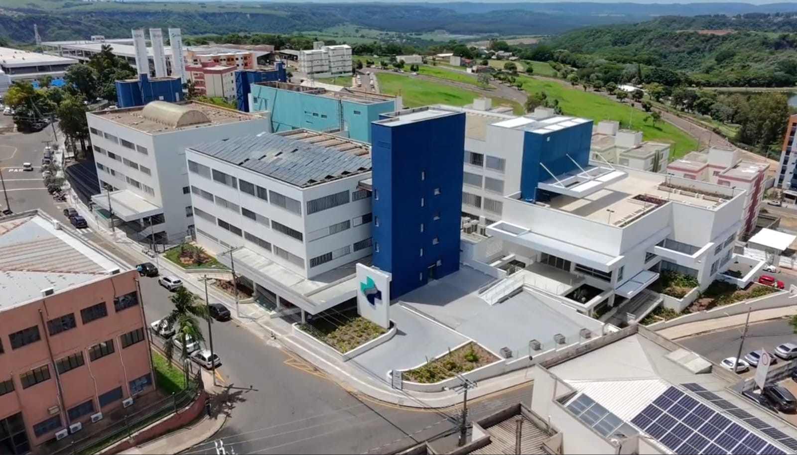 Vista aérea do complexo de prédios do Hospital Unimar - Colab./Ass. de Imprensa