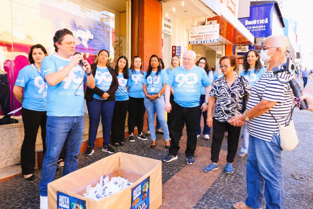 Sorteios são realizados na rua, com transmissão pelo Facebook - Colab./Ass. de Imprensa