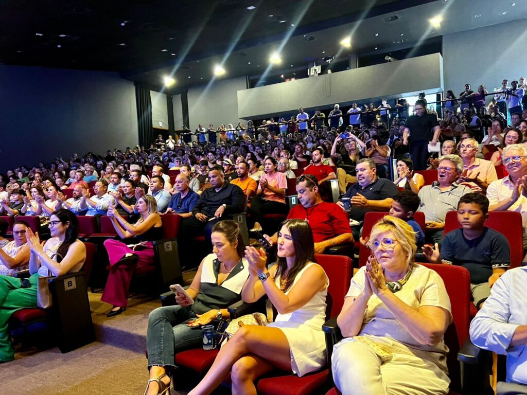 Mais de 400 pessoas participaram do lançamento do programa - Colab./Ass. de Imprensa