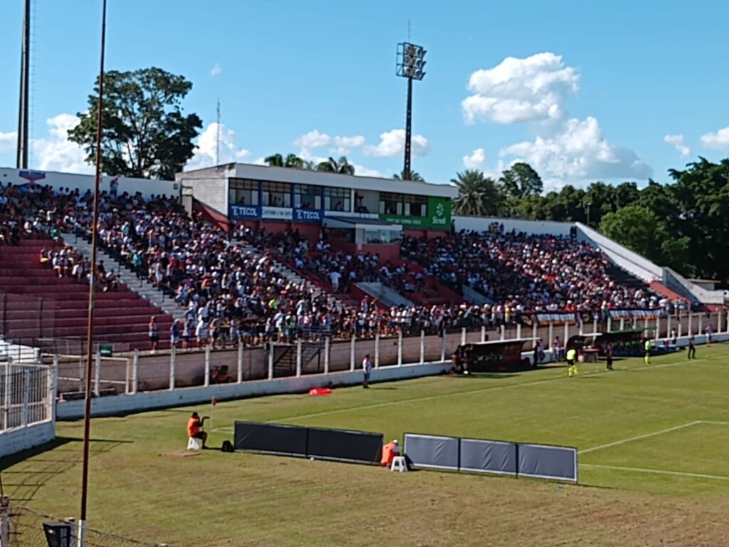 Torcida do Bandeirante/ Foto: Arquivo Agora no Interior