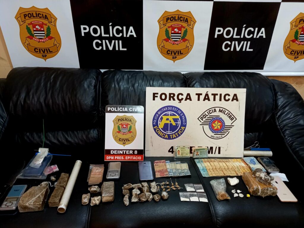 Entorpecentes e outros apetrechos apreendidos - Colab./Polícia Civil