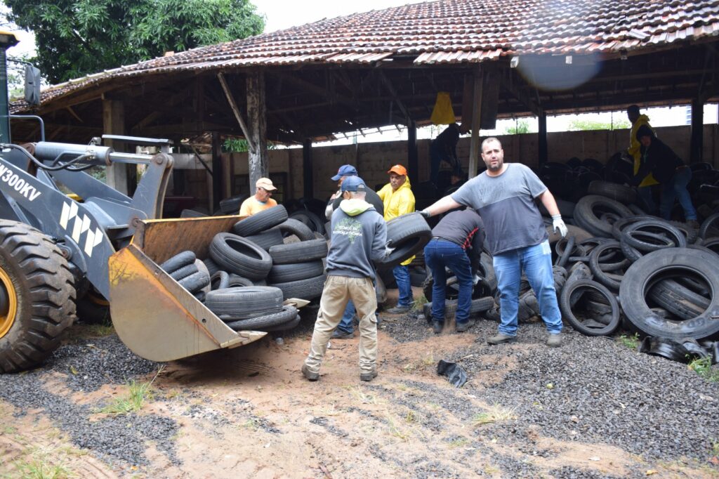 Pneus vão ser transformados em outros materiais - Colab./Ass. de Imprensa