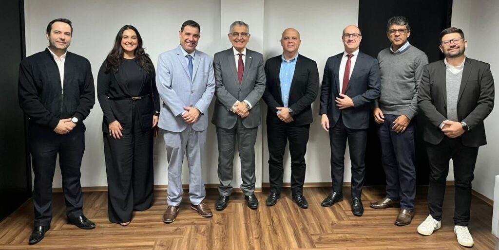 Encontro em São Paulo visa apoio para Marília - Colab./Ass. de Imprensa