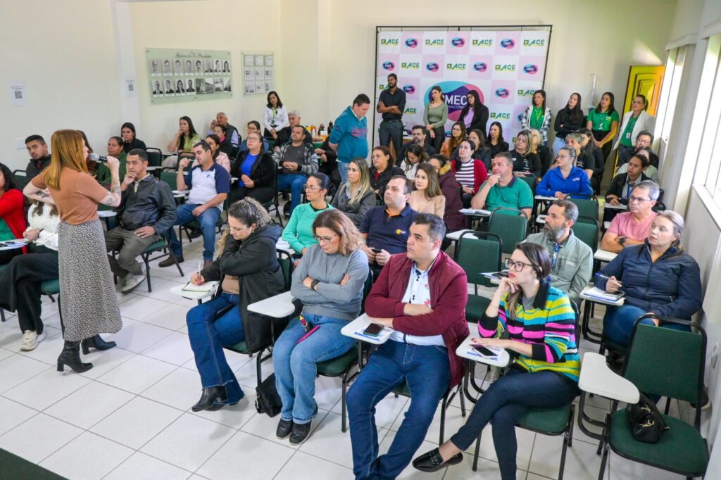 Palestra contou com grande número de participantes - Colab./Ass. de Imprensa