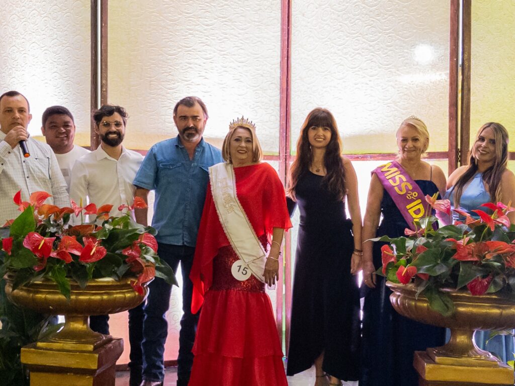 Vereadores e organizadores do Miss Terceira Idade - Colab./Ass. de Imprensa