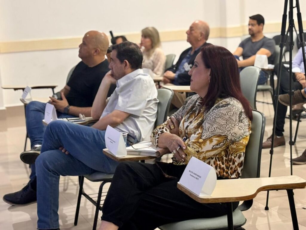 Reunião contou com a presença de várias pessoas - Colab./Ass. de Imprensa