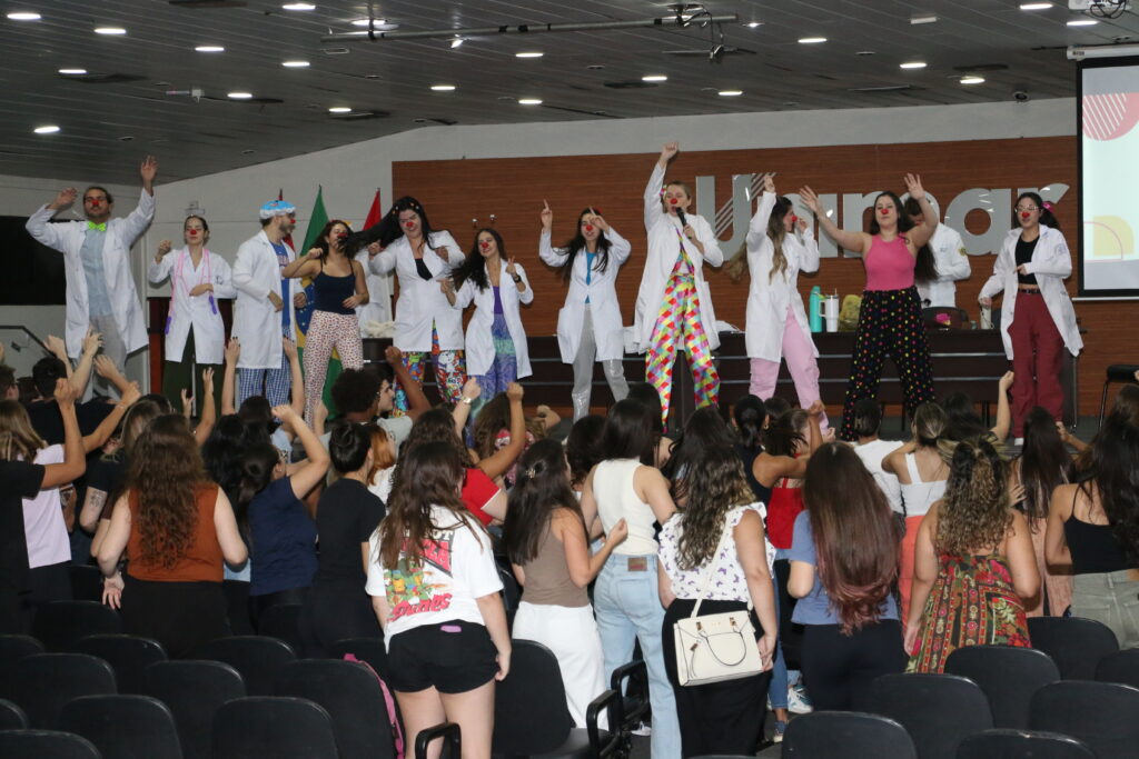 Integrantes do Projeto Sorria 'animam' acadêmicos - Colab./Ass. de Imprensa