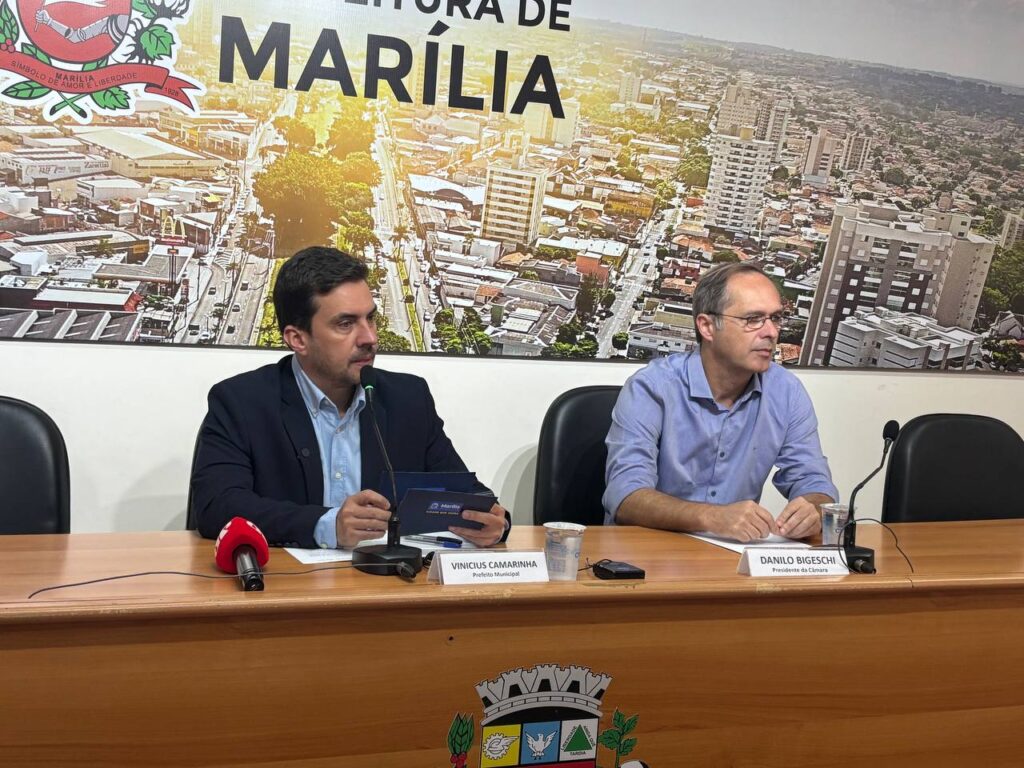 Prefeito Vinicius Camarinha e Danilo Bigeschi - Colab./Ass. de Imprensa