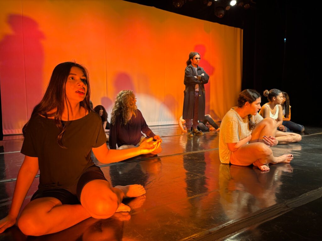 Grupo se apresenta no Sesi de Marilia - Colab./Ass. de Imprensa