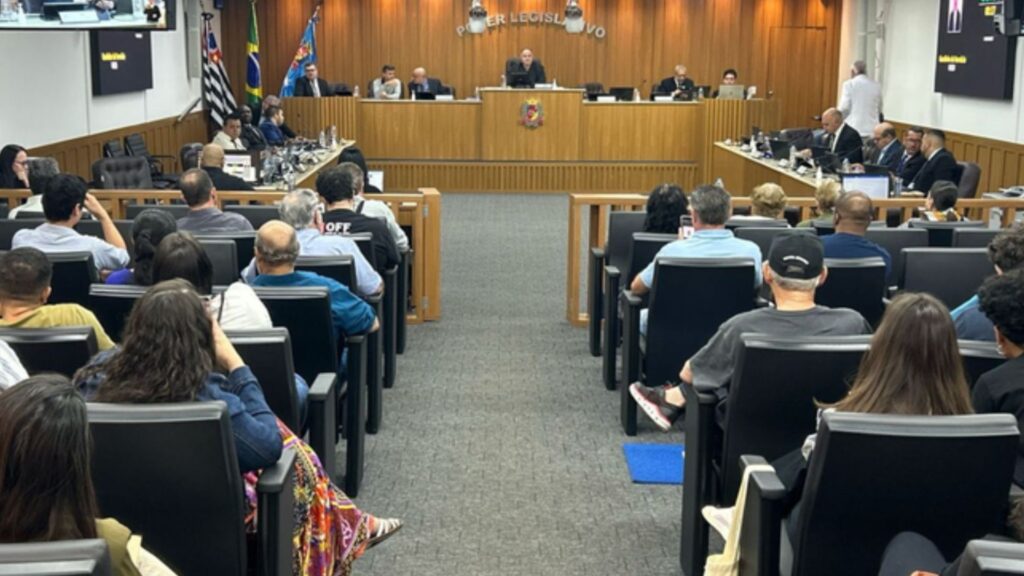 Câmara de Assis avalia injeção de R$ 3 milhões em setores vitais