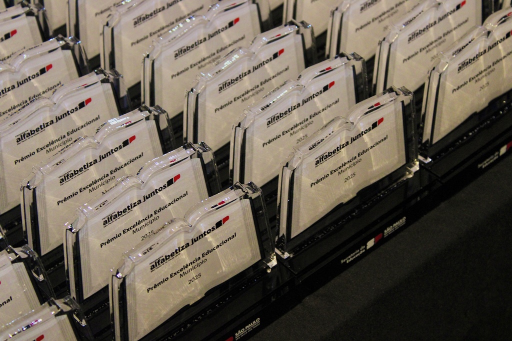 Marília celebra excelência educacional no Estado com prêmio do Saresp