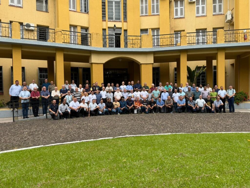 Reitores do UniSALESIANO participam de encontro nacional de diretores salesianos no Sul