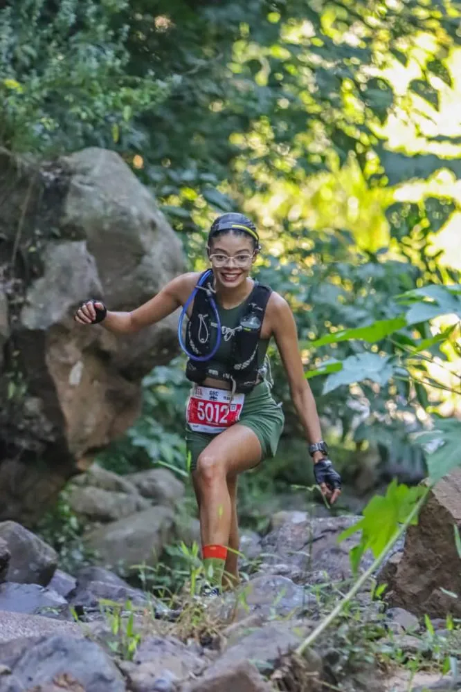 Vitória Maria, de Garça, brilha com ouro em prova desafiadora na Cuesta de Botucatu
