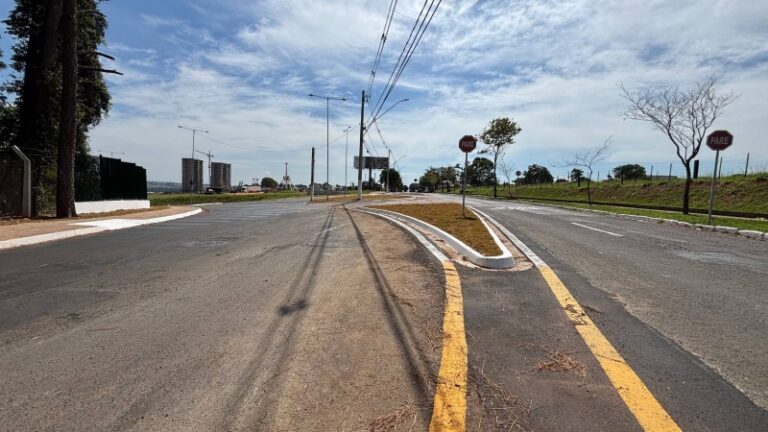 Melhorias viárias em Marília: obra de cruzamento na reta final para otimizar o trânsito