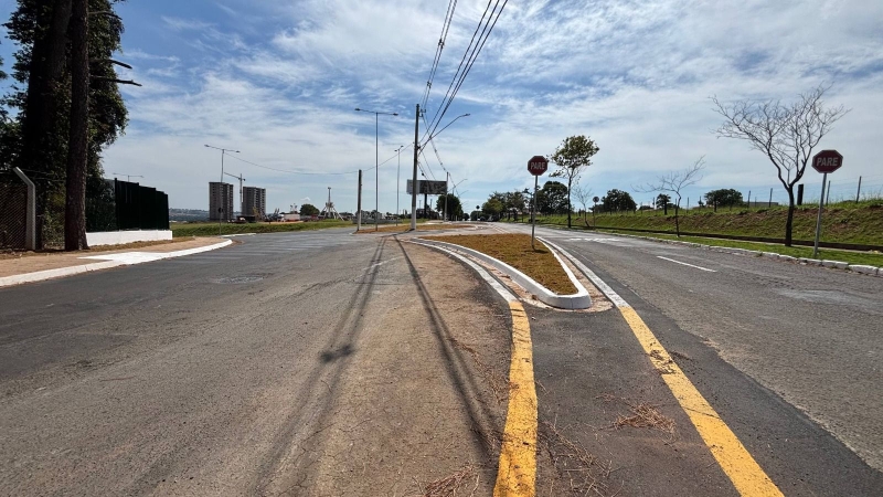 Melhorias viárias em Marília: obra de cruzamento na reta final para otimizar o trânsito