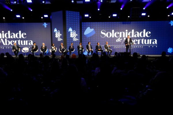 APAS SHOW 2026: maior evento supermercadista do mundo debate futuro do varejo em São Paulo
