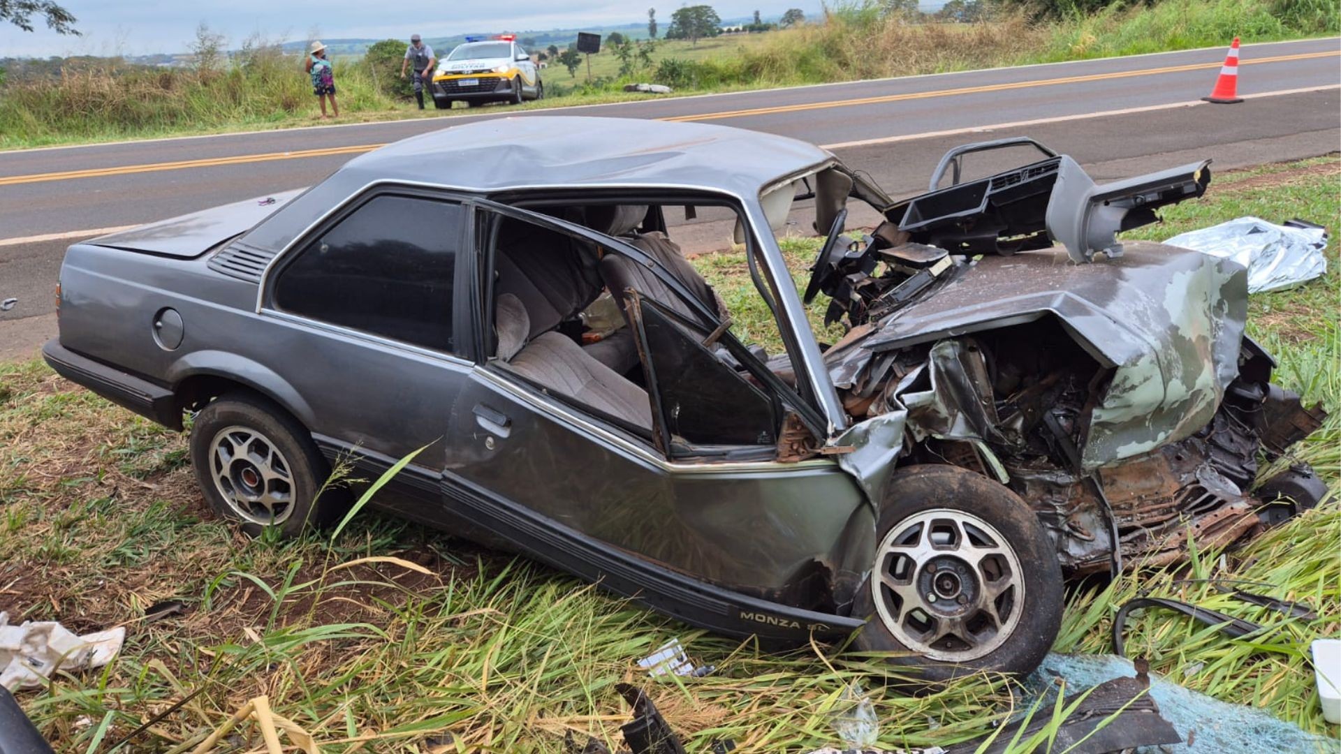 Colisão frontal na SP-543 em Fernandópolis causa uma morte e três feridos