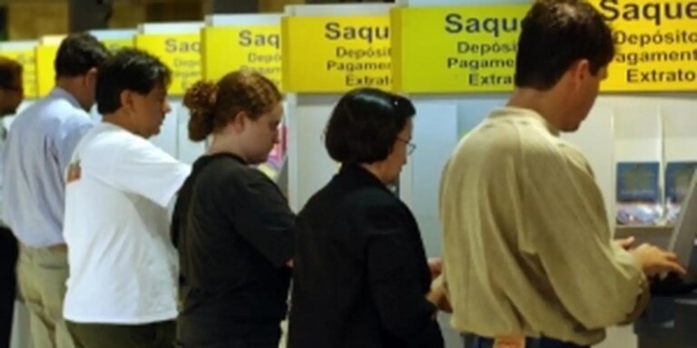 Feriado de Corpus Christi: o que muda no atendimento bancário presencial
