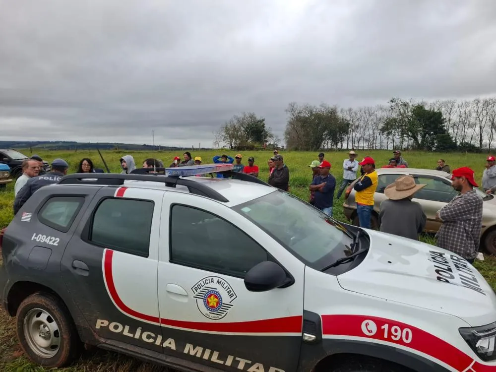Ministro Flávio Dino pede esclarecimentos sobre fazenda em Gália a Lula e Incra