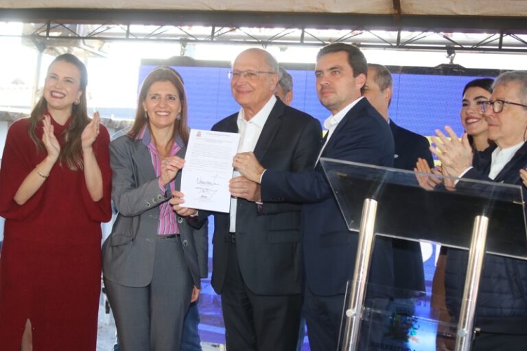 Marília celebra início de obras para nova Policlínica na zona Oeste
