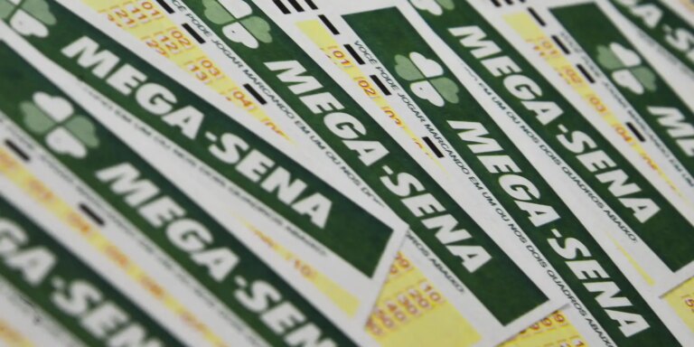 Mega-Sena acumula e prêmio atinge R$ 23 milhões