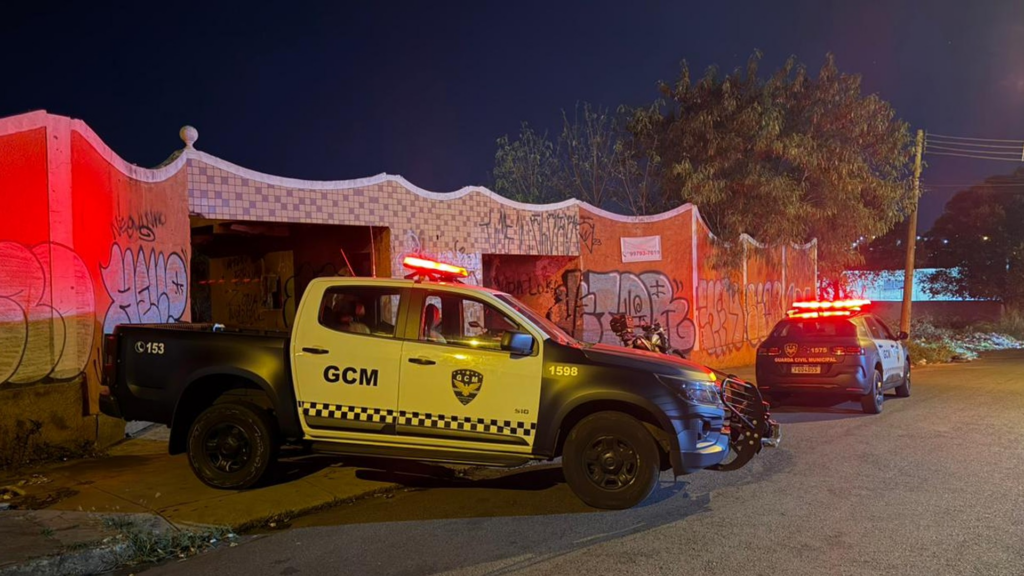Homem encontrado com queimaduras e sinais de agressão em motel abandonado de Rio Preto