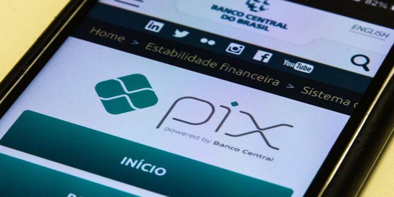 Pix por aproximação ganha exibição de saldo antes do pagamento