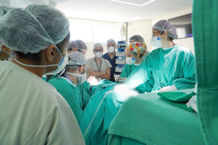 Primeiro procedimento com ECMO pediátrica marca avanço na medicina de Rio Preto