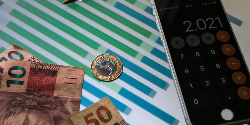 Mercado financeiro reduz projeção da inflação para 5,30% em 2024