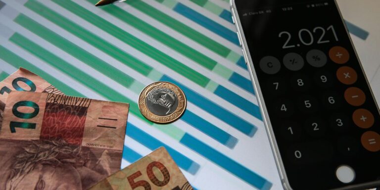 Mercado financeiro reduz projeção da inflação para 5,30% em 2024