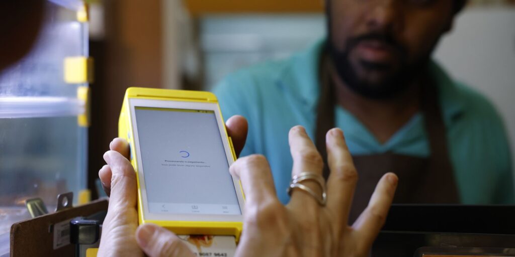 PIB brasileiro desacelera e FGV estima crescimento de 0,3% no segundo trimestre