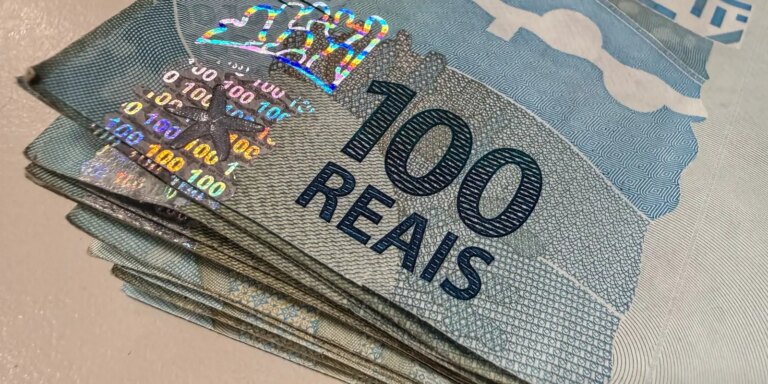 Dívida pública federal: Tesouro eleva parcela atrelada à Selic em meio a juros altos