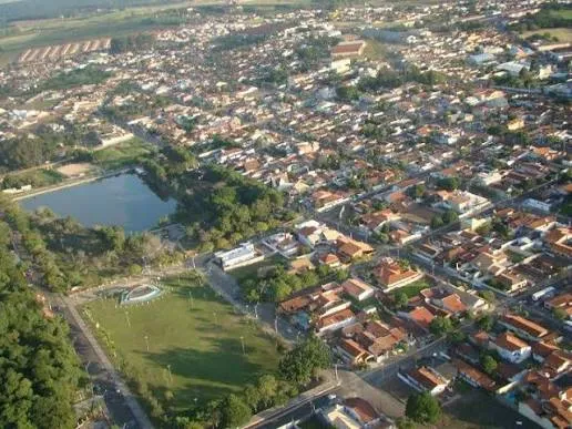 Chuva chega a Garça e traz alívio após onda de calor