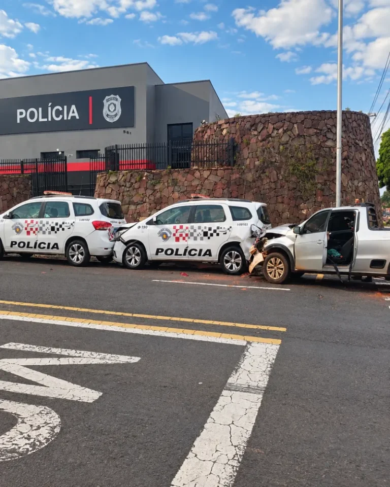 Colisão em Marília: motorista é detido por dirigir embriagado e com entorpecentes