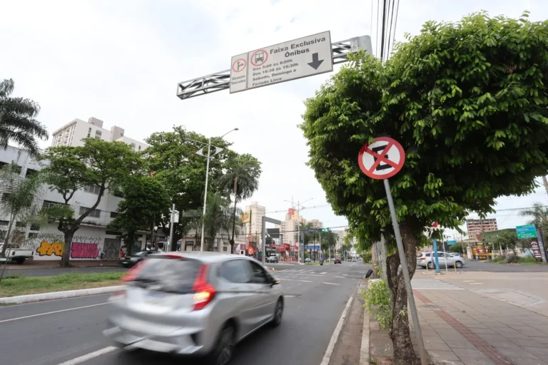 Multas por uso indevido disparam em corredores de ônibus de Rio Preto