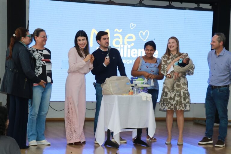 Marília institui por lei o programa mãe mariliense em prol da saúde materno-infantil