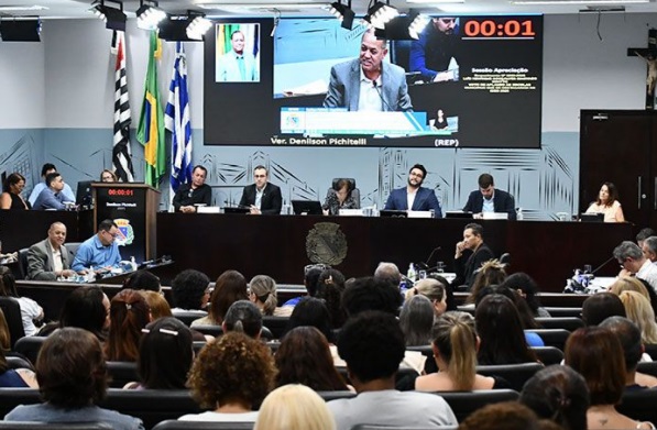 Câmara de Araçatuba vota diretrizes essenciais para educação e bem-estar