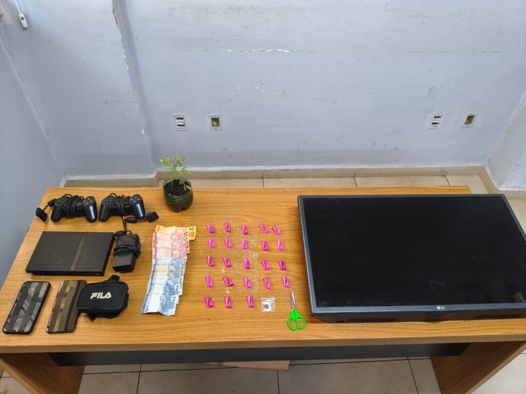 Tráfico de drogas em Araçatuba: prisão e apreensão no bairro Atlântico 2