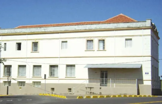 Centro de convivência Maria Leonor anuncia processo seletivo para cinco funções