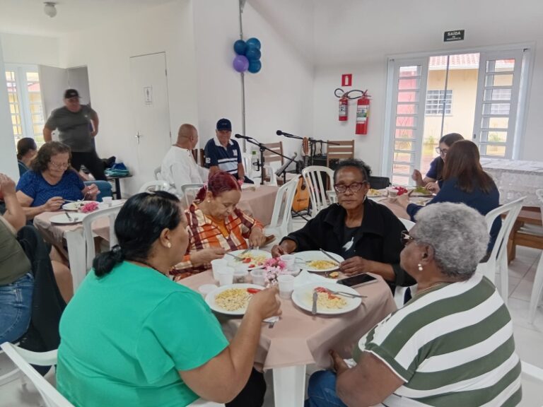 Condomínio vida longa: um ano de moradia digna em marília