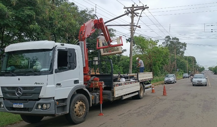 Instalação de semáforos em Andradina moderniza controle do trânsito